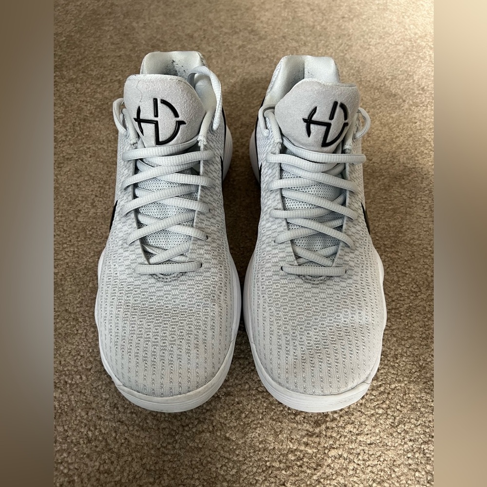 Nike Hyperdunk Low - image 2